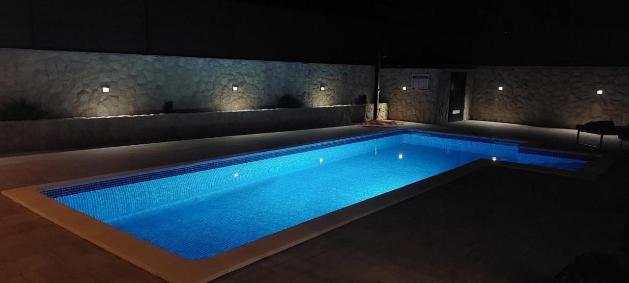 Villa Njivice Apartman Marina Екстер'єр фото