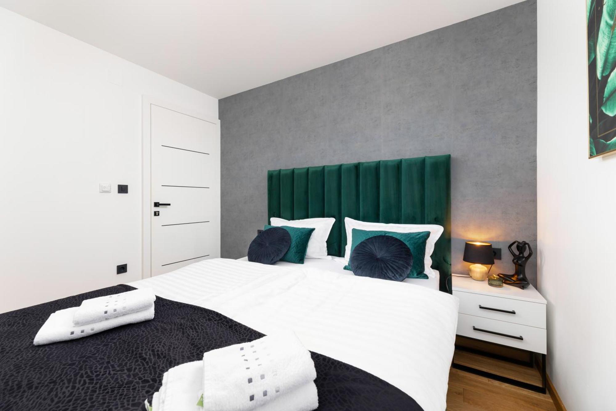 Villa Njivice Apartman Marina Екстер'єр фото